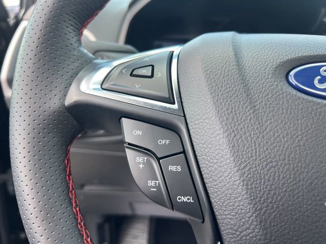 Certified 2023 Ford Edge ST-Line image 10