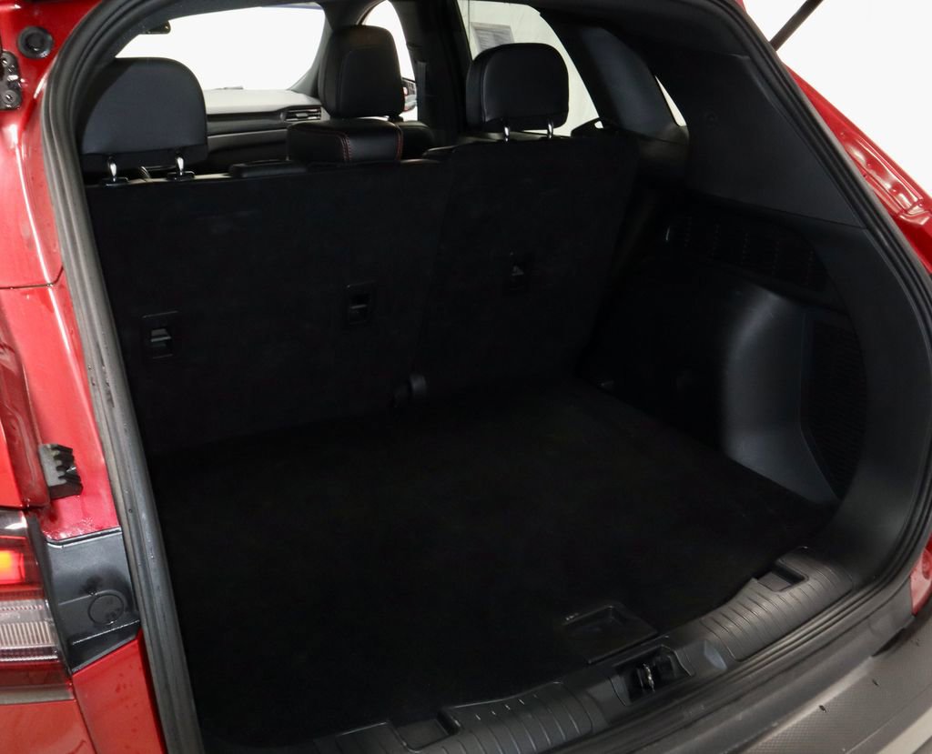 Certified 2025 Ford Escape ST-Line AWD/4WD image 12