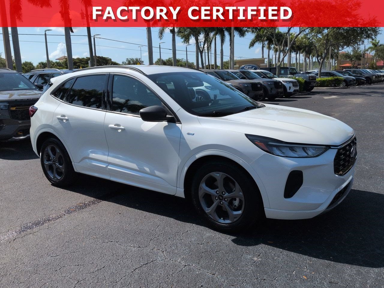 Certified 2023 Ford Escape ST-Line w/ Tech Pack #1 FWD image 2