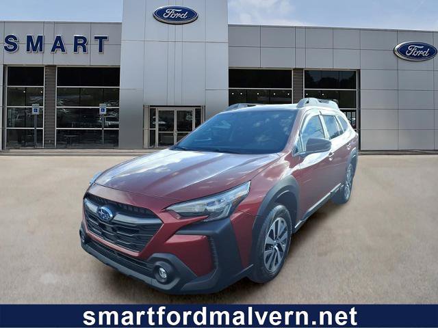 Used 2025 Subaru Outback Premium AWD/4WD image 1