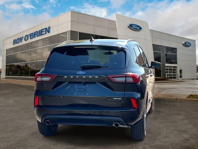 Certified 2023 Ford Escape ST-Line AWD/4WD image 4