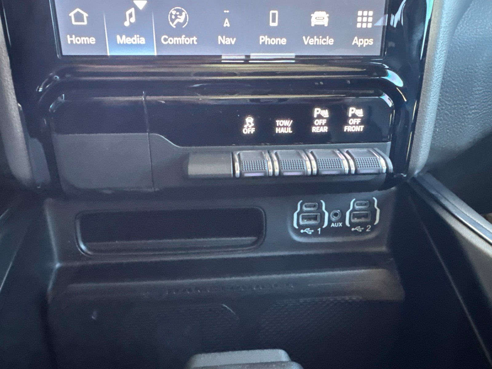 Used 2023 RAM 1500 Laramie AWD/4WD image 37