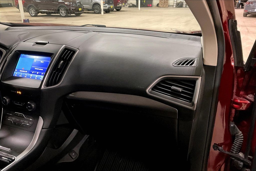 Certified 2019 Ford Edge SEL w/ Equipment Group 201A AWD/4WD image 15