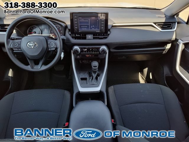 Used 2022 Toyota RAV4 LE FWD image 21