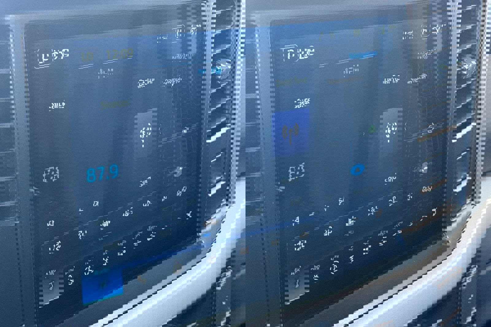 Certified 2022 Ford F150 XLT image 18