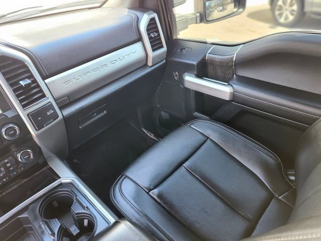 Certified 2021 Ford F350 Lariat w/ Chrome Package image 15
