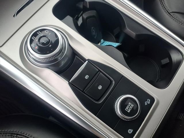 Certified 2022 Ford Explorer XLT w/ Equipment Group 202A image 26