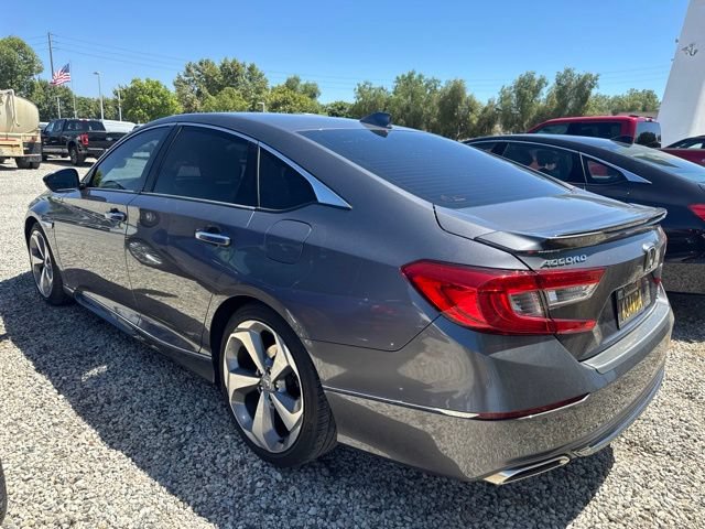 Used 2018 Honda Accord Touring image 2
