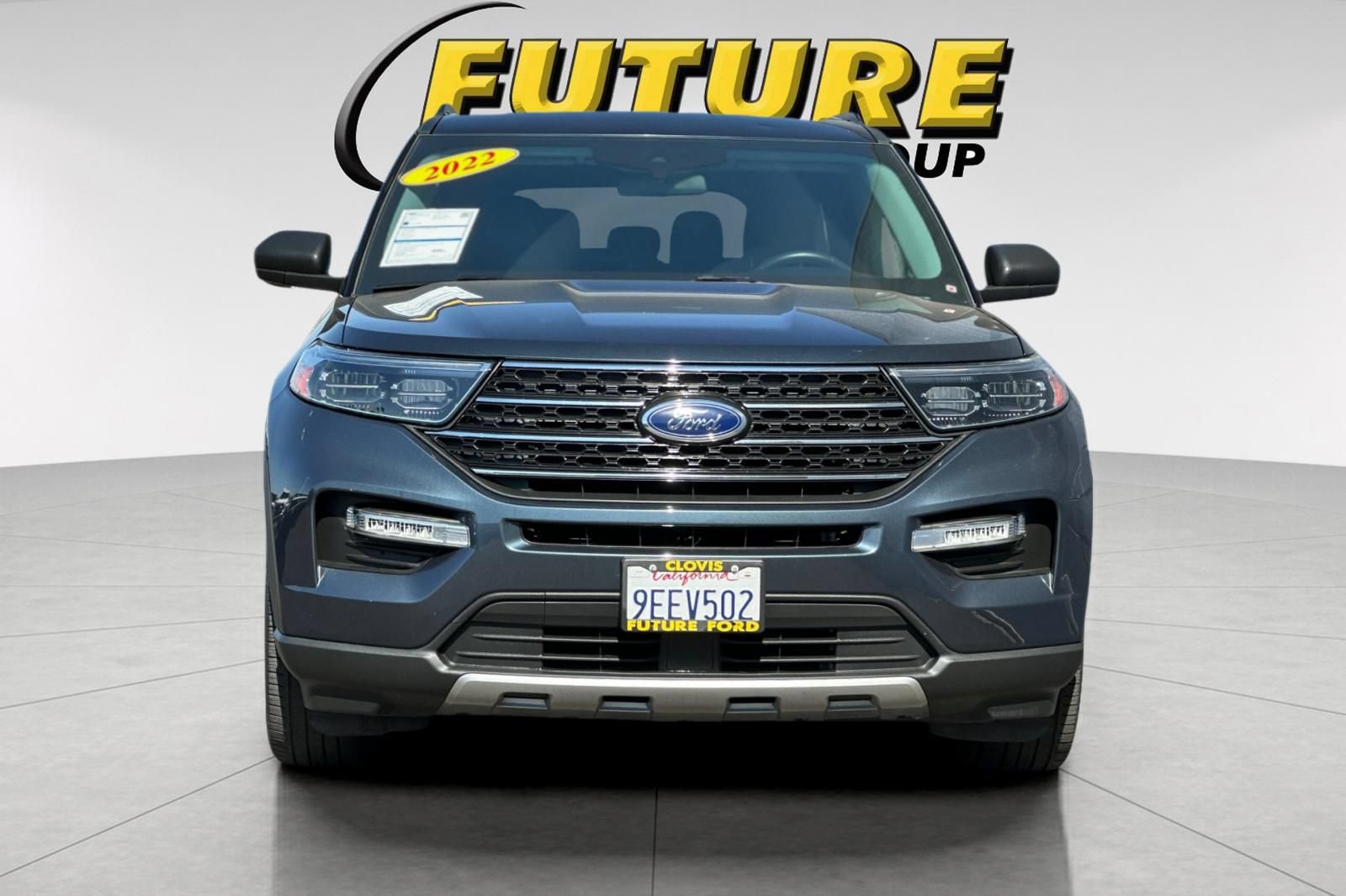 Certified 2022 Ford Explorer XLT w/ Equipment Group 202A RWD image 8