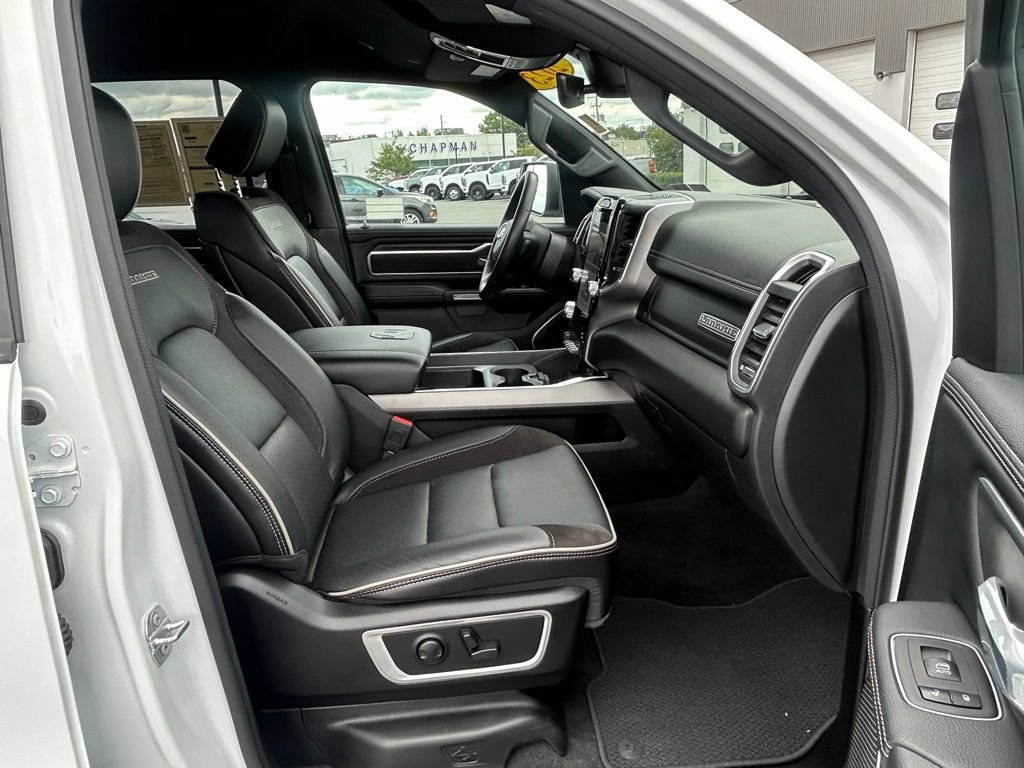 Used 2023 RAM 1500 Laramie AWD/4WD image 32