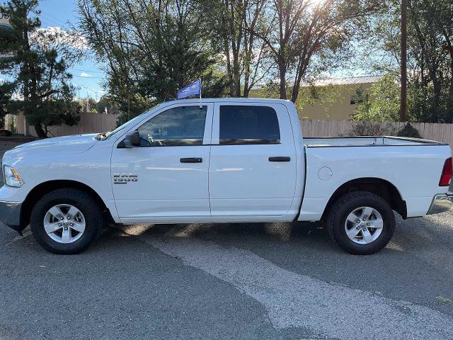 Used 2023 RAM 1500 Classic SLT w/ Electronics Group AWD/4WD image 3