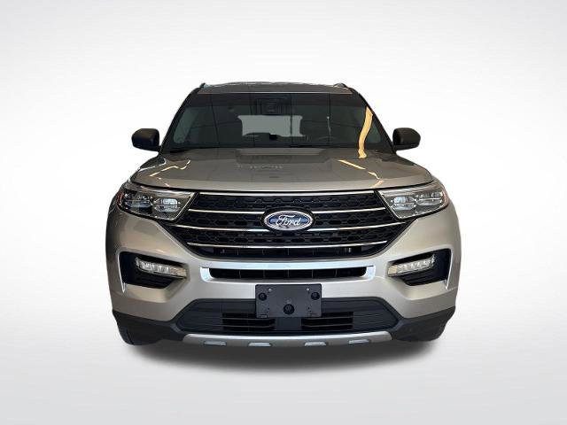 Certified 2022 Ford Explorer XLT w/ Equipment Group 202A AWD/4WD image 5