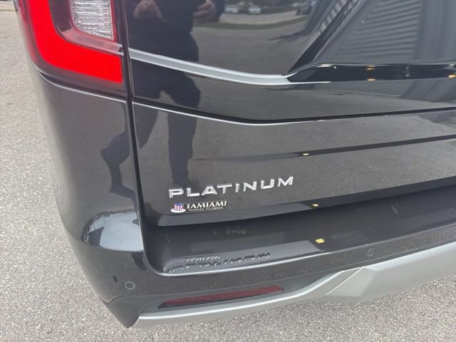 Certified 2025 Ford Expedition Platinum image 11