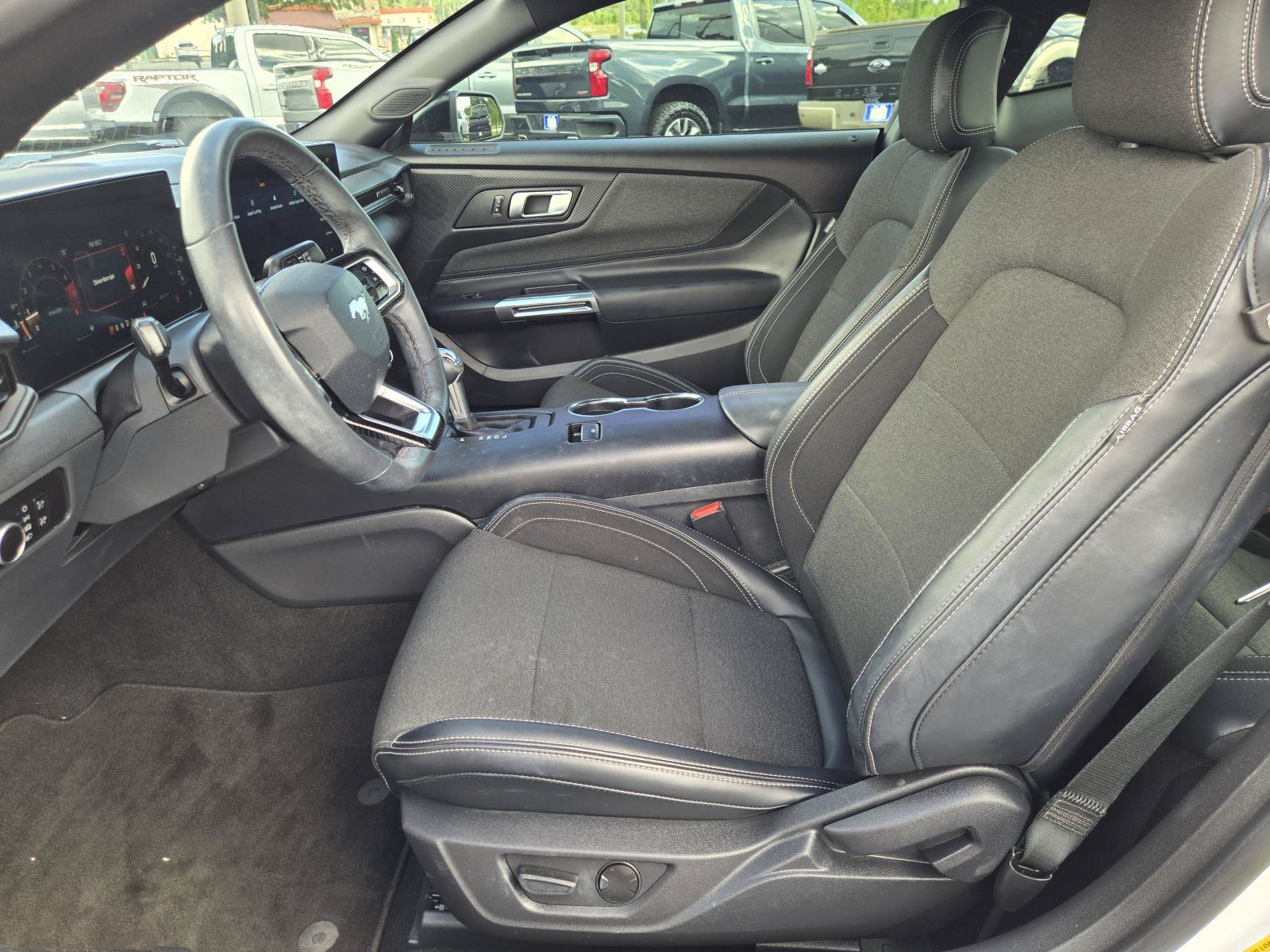 Certified 2025 Ford Mustang Coupe RWD image 16