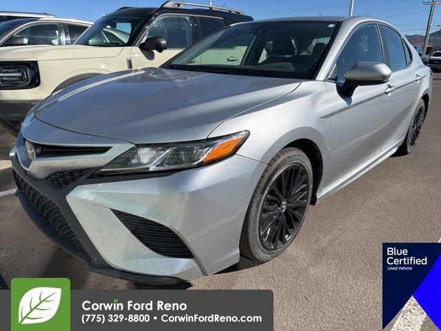 Used 2020 Toyota Camry SE image 3