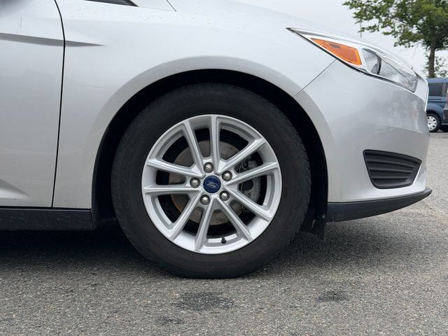 Certified 2018 Ford Focus SE FWD image 29