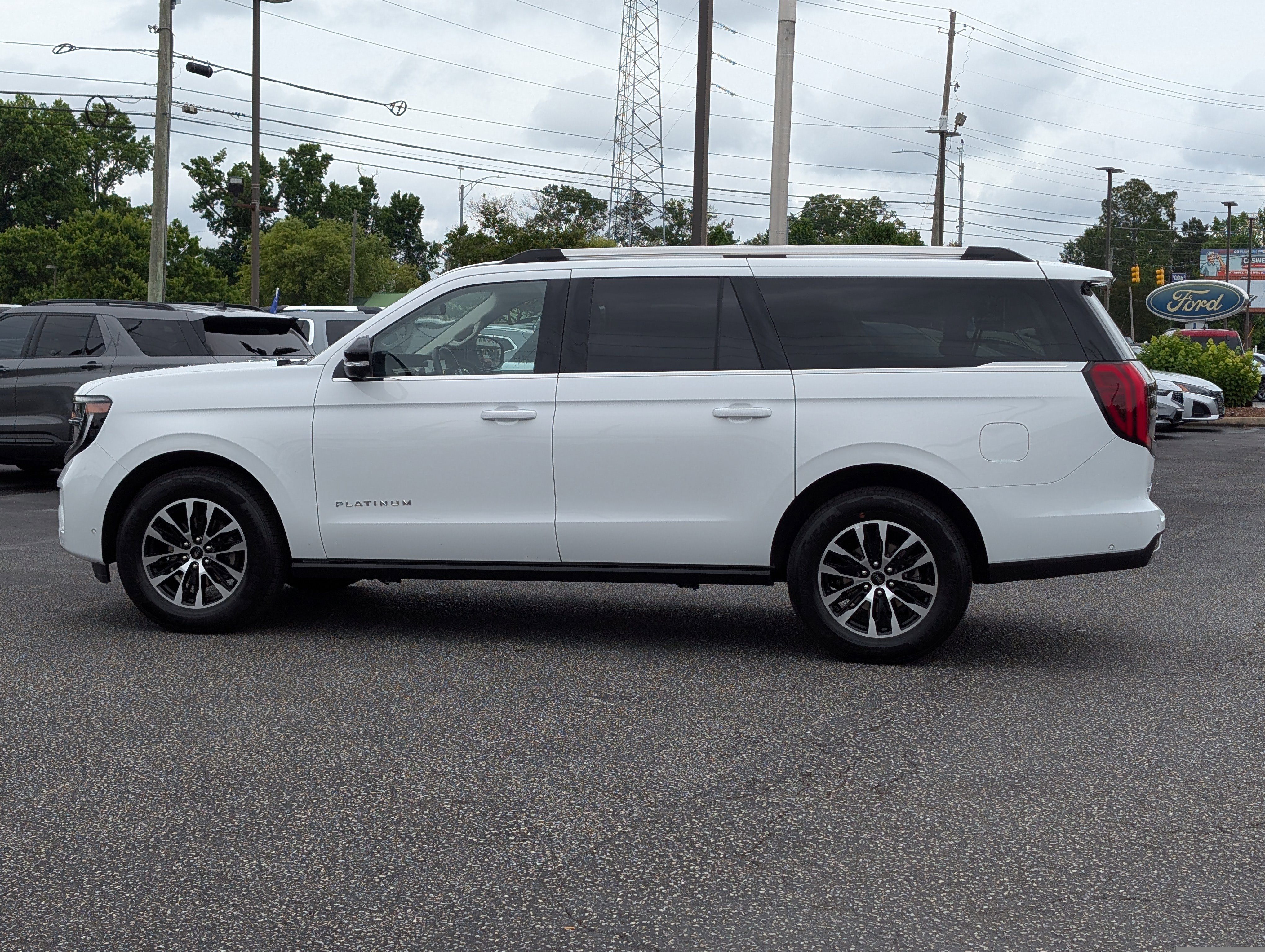 Certified 2025 Ford Expedition Max Platinum AWD/4WD image 14