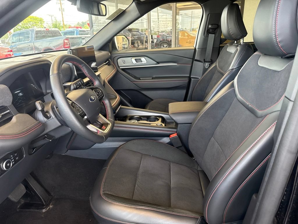 Certified 2025 Ford Explorer ST AWD/4WD image 12
