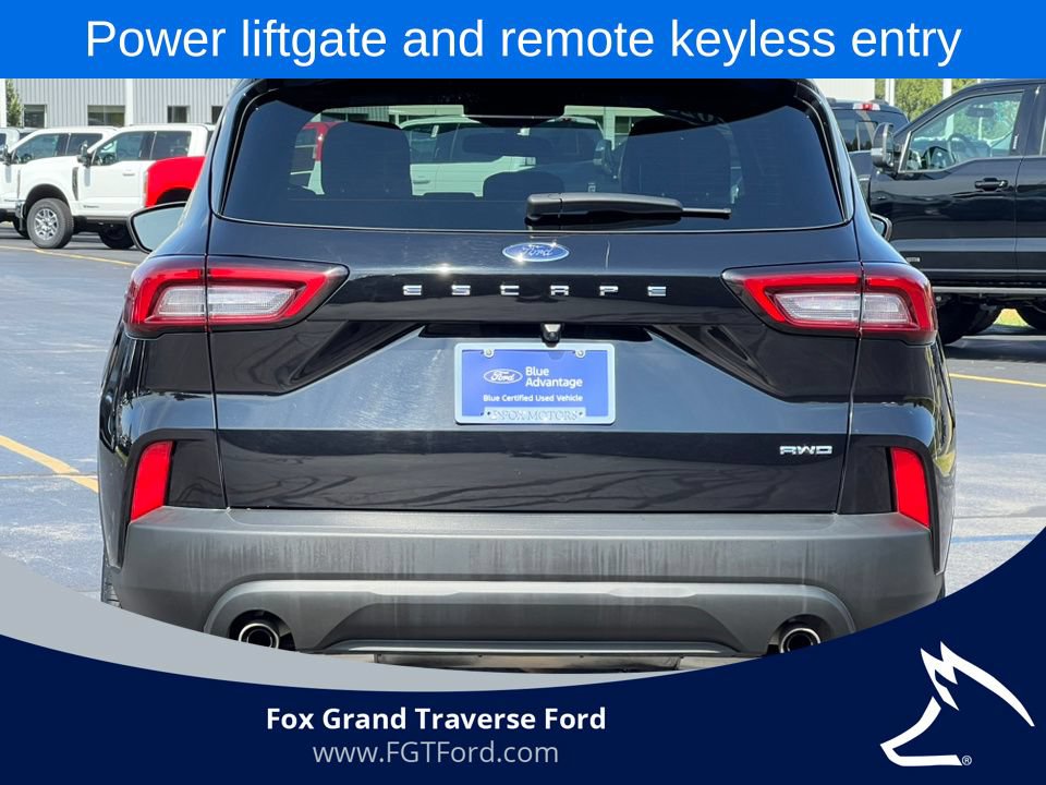 Certified 2025 Ford Escape ST-Line Select AWD/4WD image 37