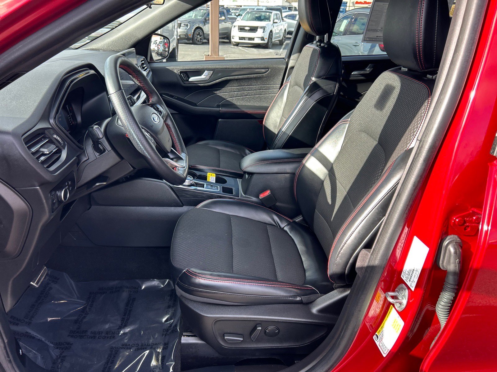 Certified 2023 Ford Escape ST-Line w/ Tech Pack #1 image 6