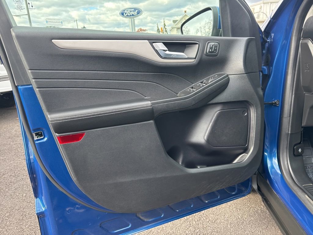 Certified 2022 Ford Escape SEL w/ Technology Package image 15