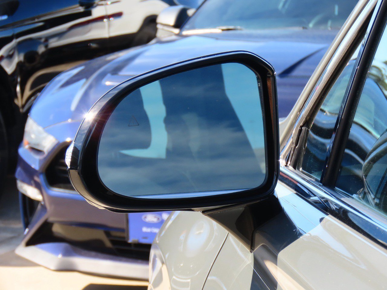 Used 2023 Hyundai Santa Fe Limited w/ Cargo Package image 19