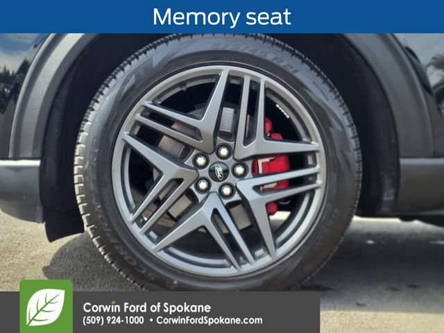 Certified 2025 Ford Explorer ST w/ Sun And Sound Package AWD/4WD image 10