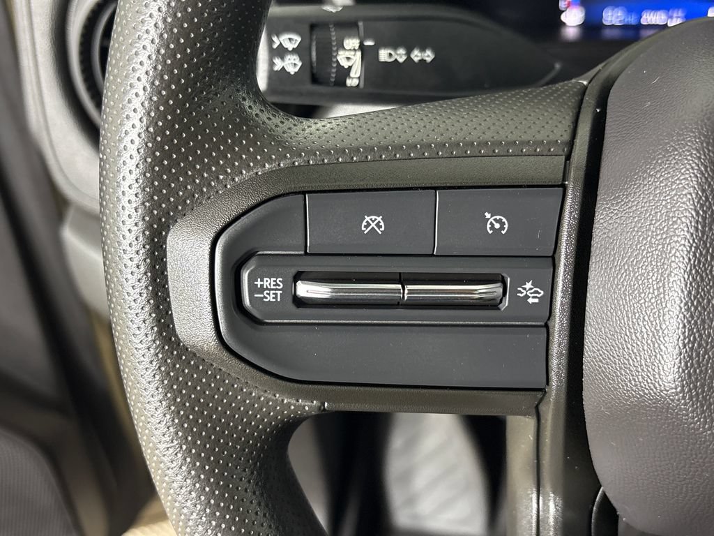 Used 2023 Chevrolet Colorado Trail Boss AWD/4WD image 18