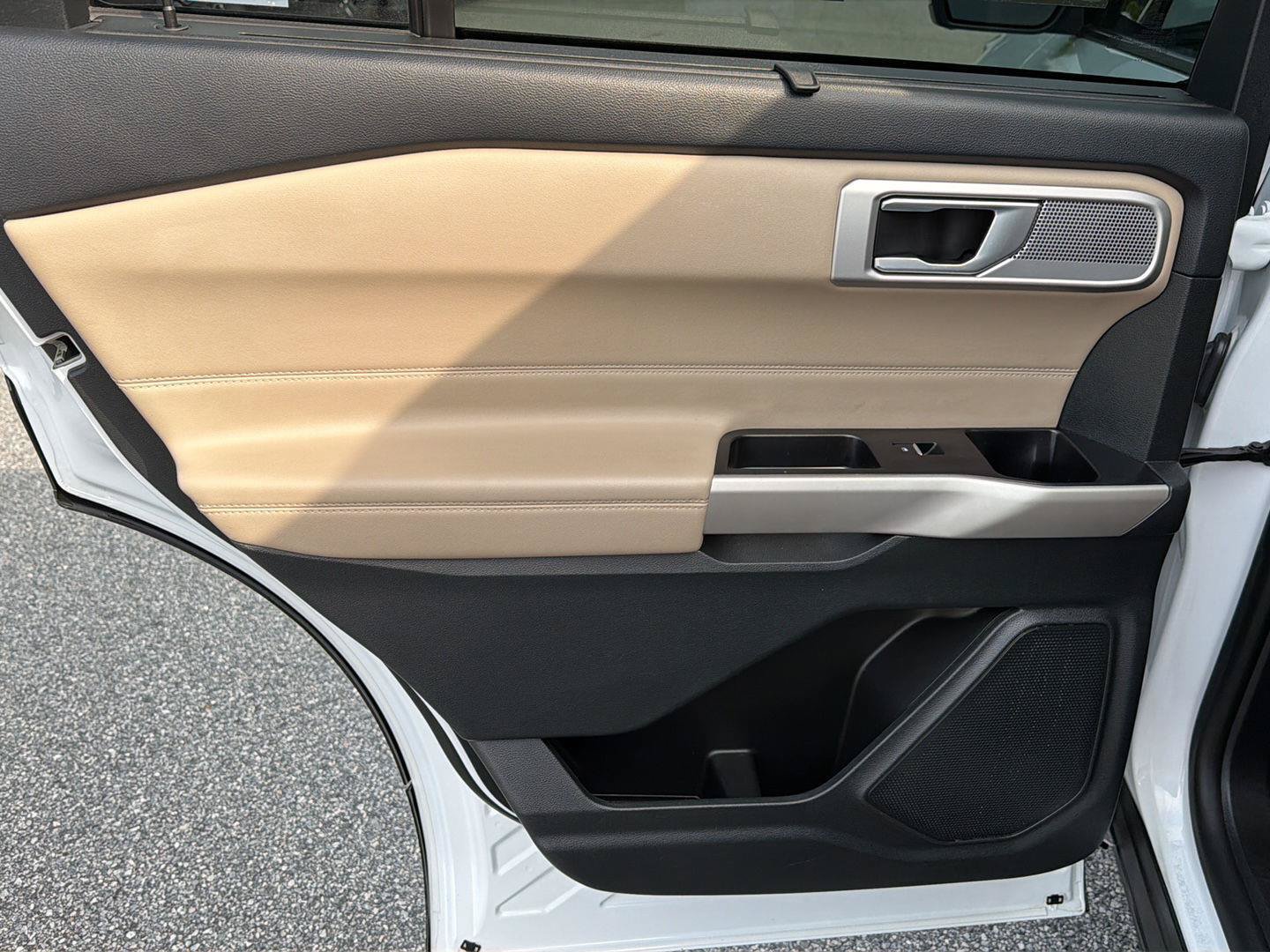 Certified 2023 Ford Explorer Limited AWD/4WD image 19