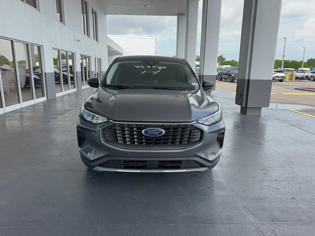Certified 2025 Ford Escape Active FWD image 3