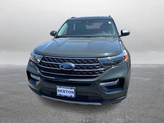 Certified 2022 Ford Explorer XLT w/ Equipment Group 202A AWD/4WD image 4