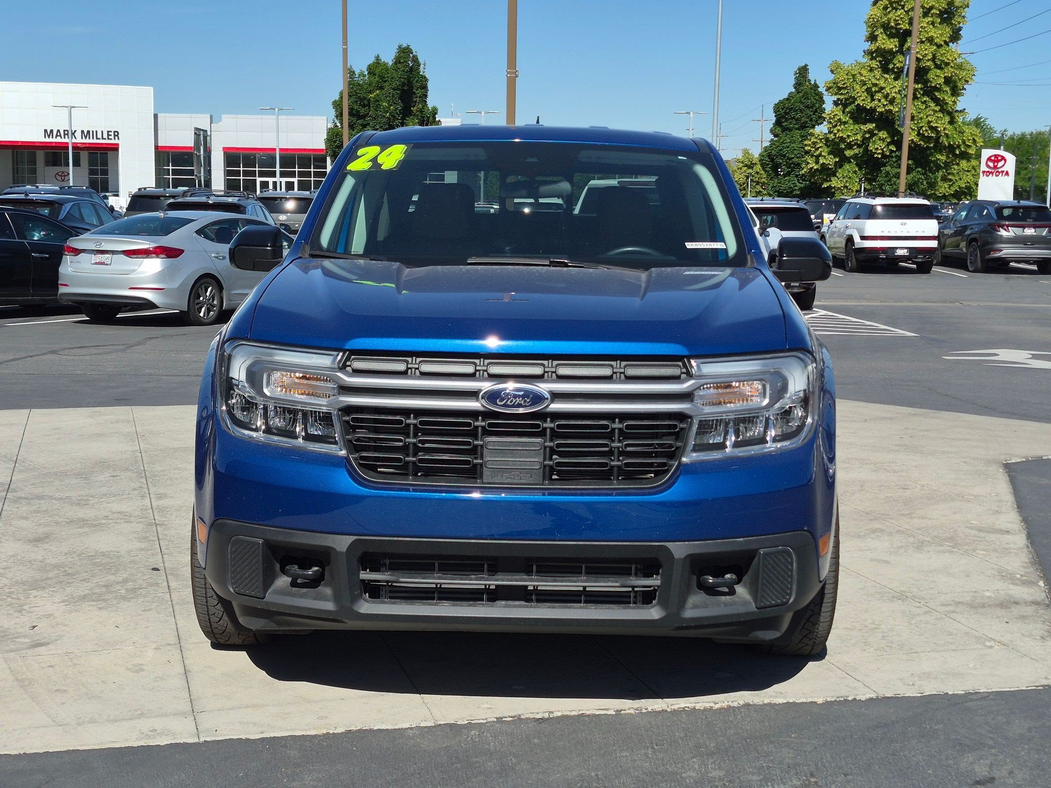 Certified 2024 Ford Maverick Lariat w/ FX4 Off-Road Package AWD/4WD image 12