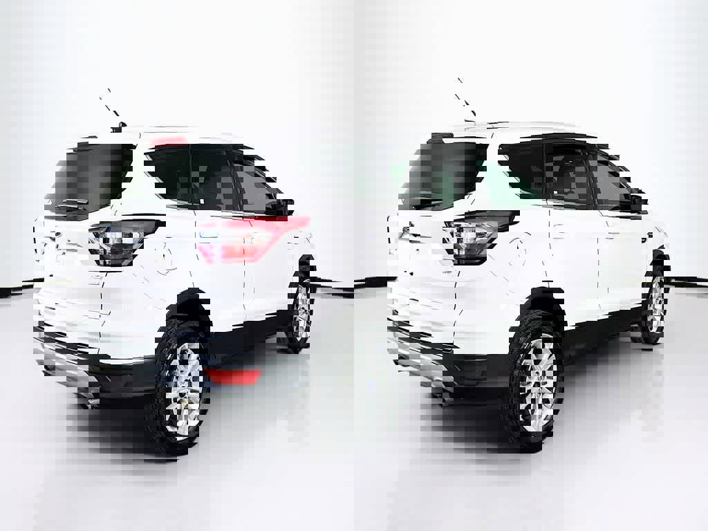 Certified 2017 Ford Escape SE image 24