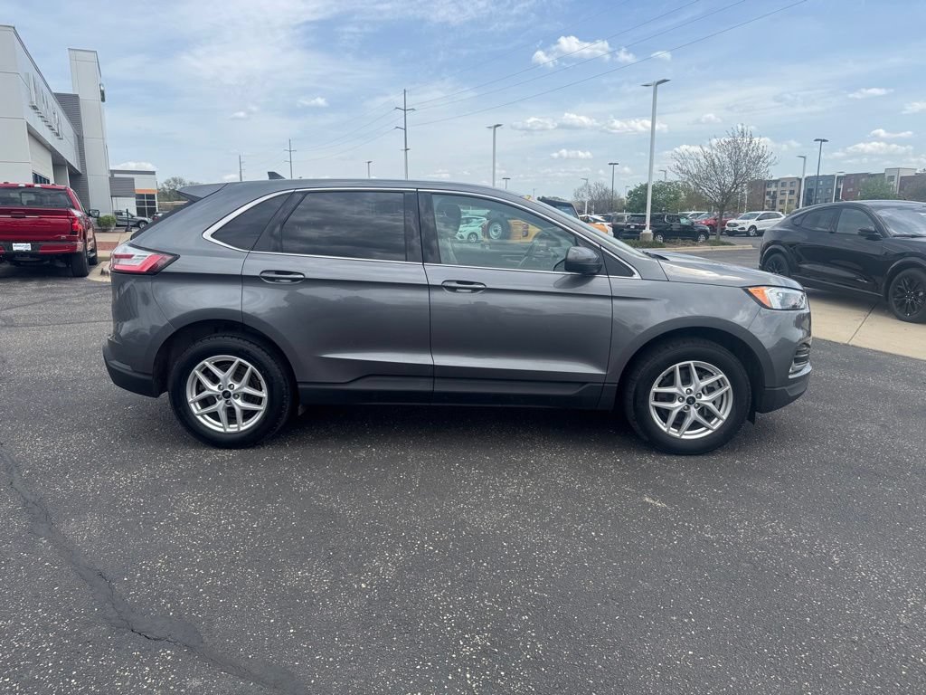 Certified 2024 Ford Edge SEL w/ Convenience Package AWD/4WD image 2