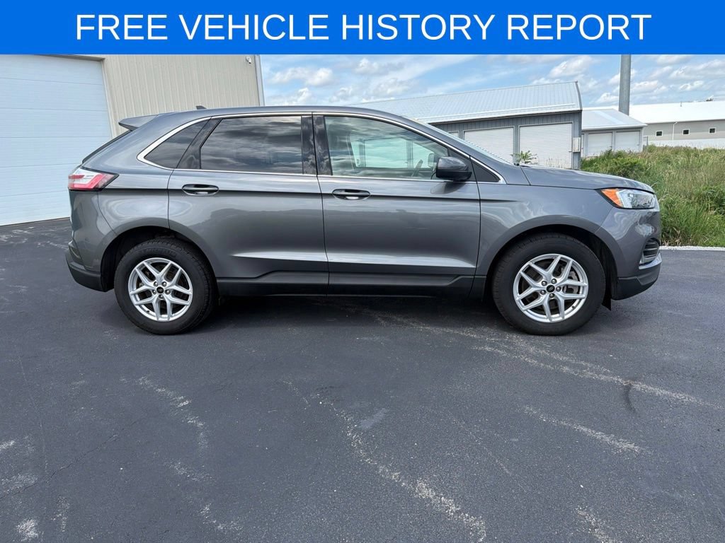 Certified 2024 Ford Edge SEL w/ Convenience Package AWD/4WD image 3