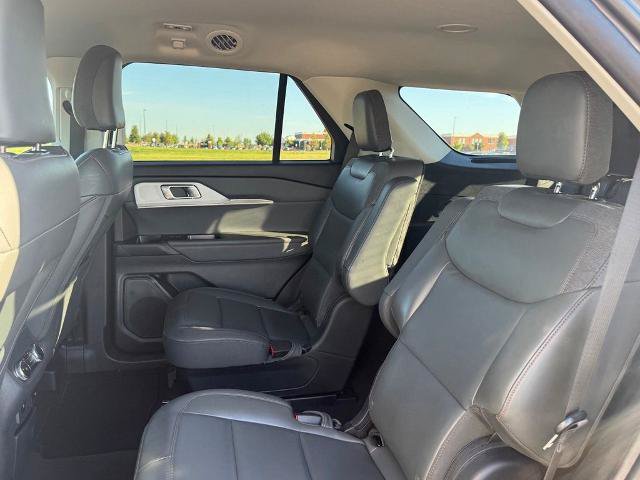 Certified 2025 Ford Explorer Active w/ Active Comfort Package AWD/4WD image 33