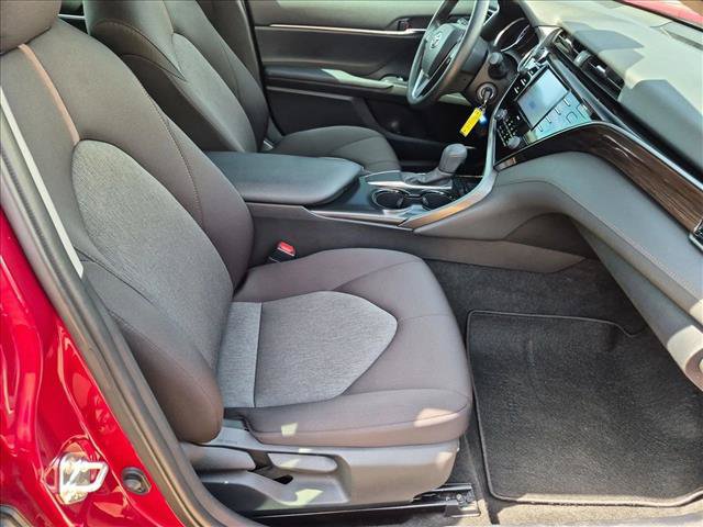Used 2020 Toyota Camry LE FWD image 20