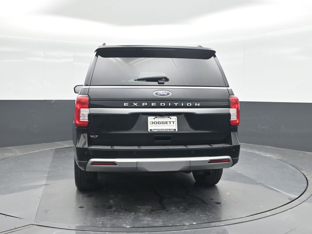 Certified 2024 Ford Expedition XLT RWD image 17