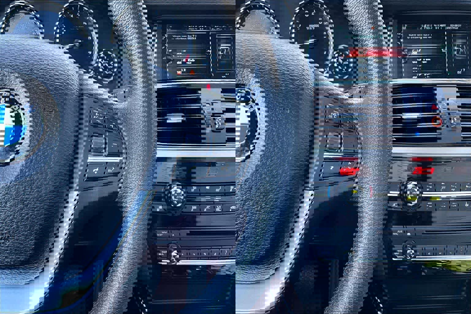 Used 2017 BMW X3 xDrive28i image 25