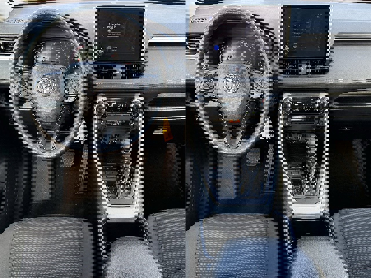 Used 2024 Toyota RAV4 LE image 11