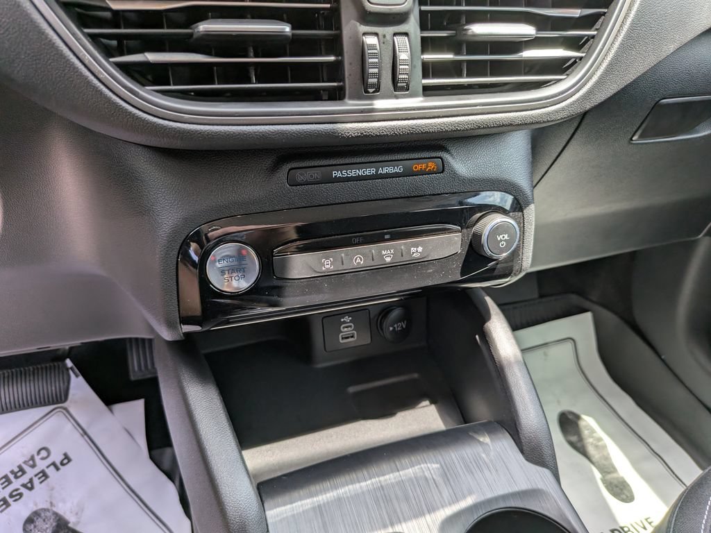 Certified 2025 Ford Escape Active w/ Tech Pack #1 FWD image 26