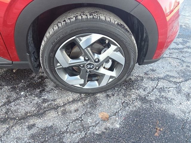 Used 2024 Hyundai Venue SEL image 6