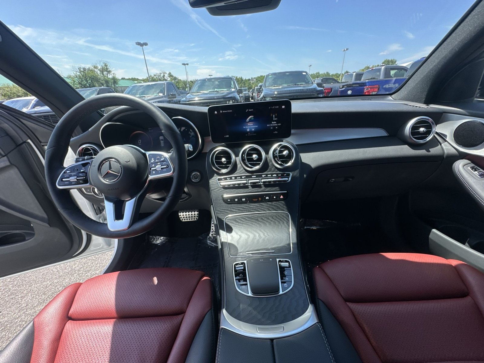 Used 2022 Mercedes-Benz GLC 300 4MATIC image 30