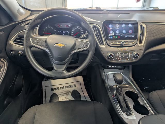 Used 2022 Chevrolet Malibu LT FWD image 17