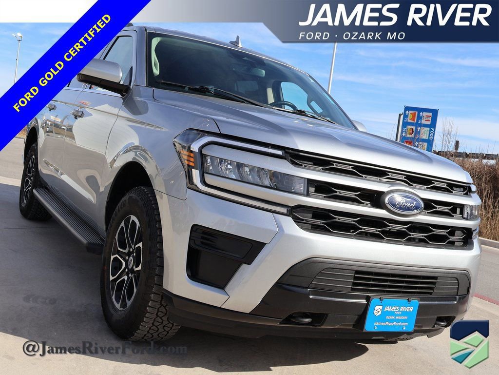 Certified 2022 Ford Expedition Max XLT image 6