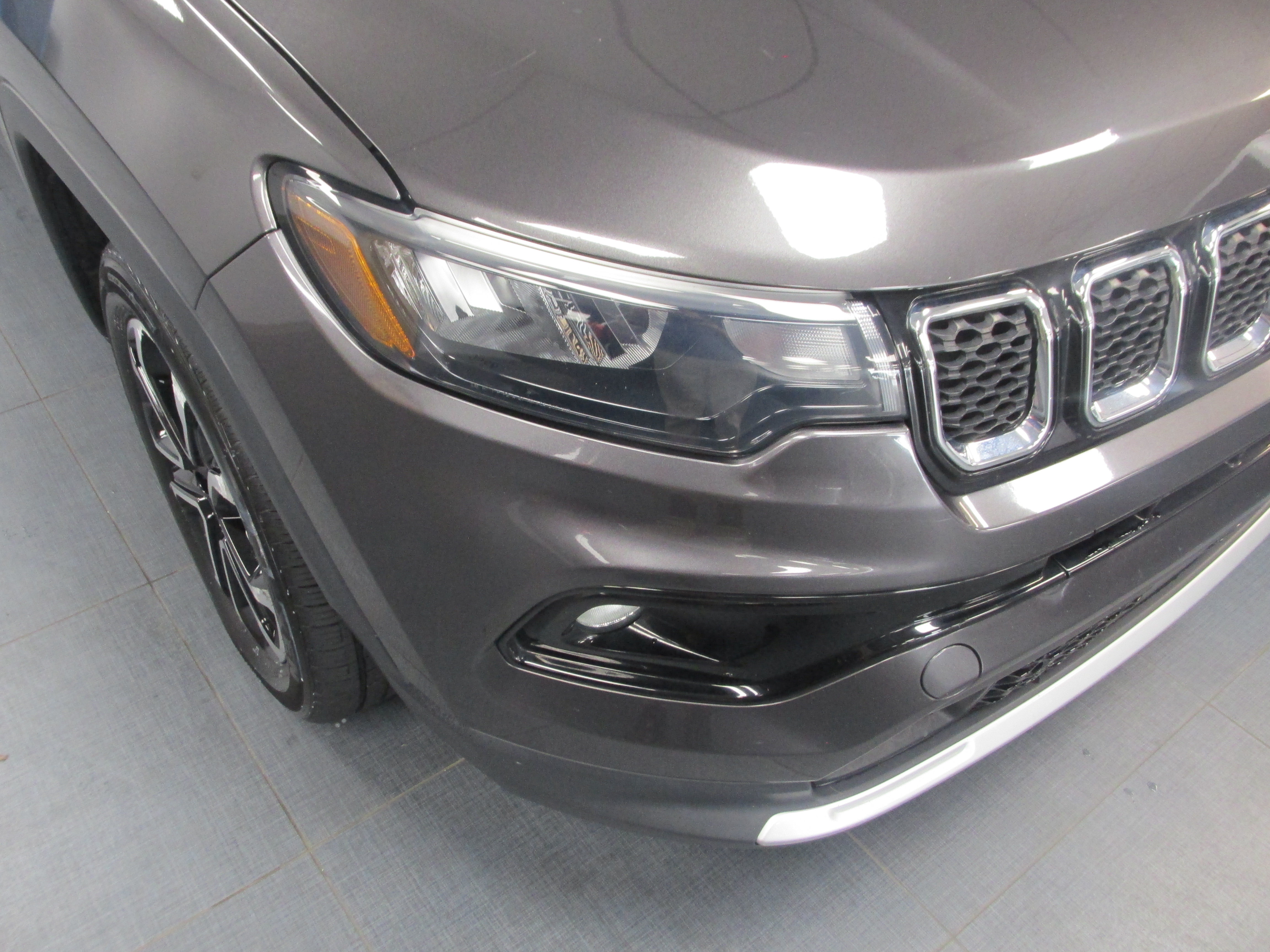 Used 2024 Jeep Compass Limited AWD/4WD image 10