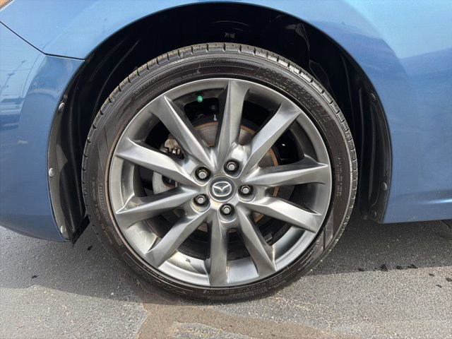 Used 2018 MAZDA MAZDA3 Touring image 12