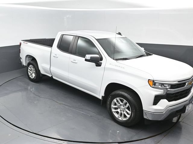 Used 2023 Chevrolet Silverado 1500 LT AWD/4WD image 15