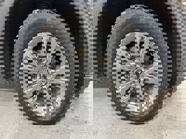 Certified 2022 Ford Explorer XLT w/ Equipment Group 202A image 2