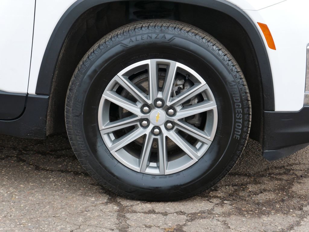 Used 2023 Chevrolet Traverse LT AWD/4WD image 7